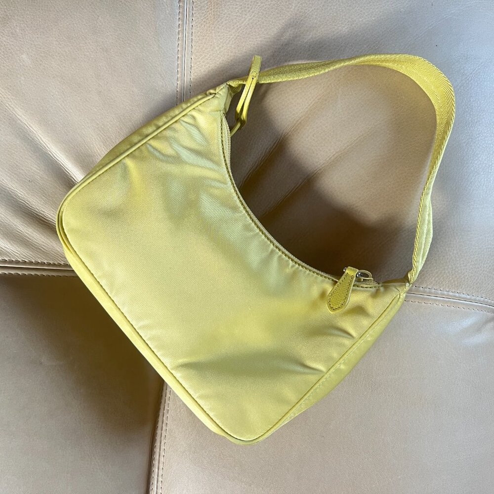 Prada Re-Nylon Re-Edition 2000 Mini-Bag - Picture 6 of 12